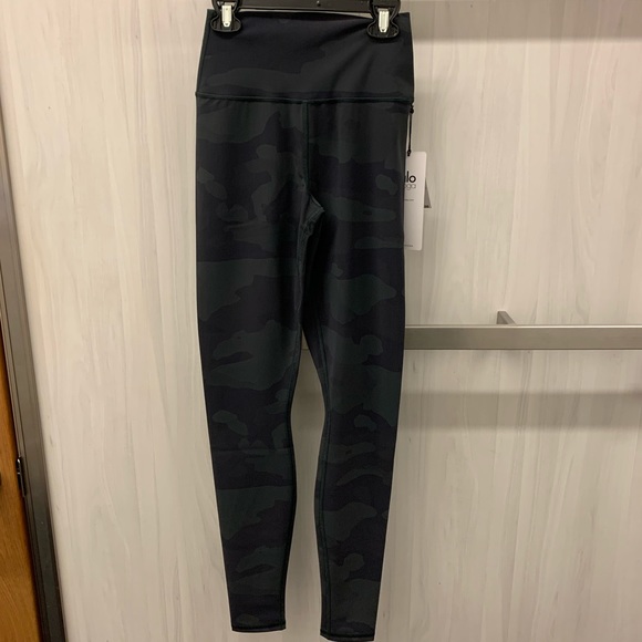 NEW ALO Yoga Camo High-Waist Vapor Legging Black - Picture 6 of 8